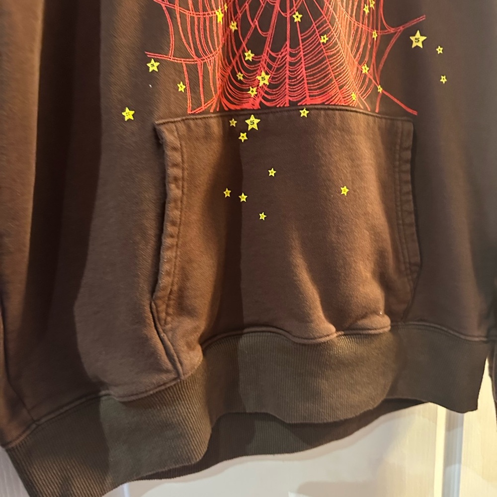Pre loved Spyder Brown Hoodie with Pink and Red Graphic 555 555 size M - Picture 3 of 10